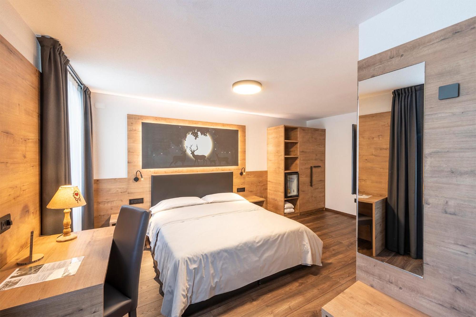 Hotel Alpino Wellness & Spa Peio Fonti Kültér fotó