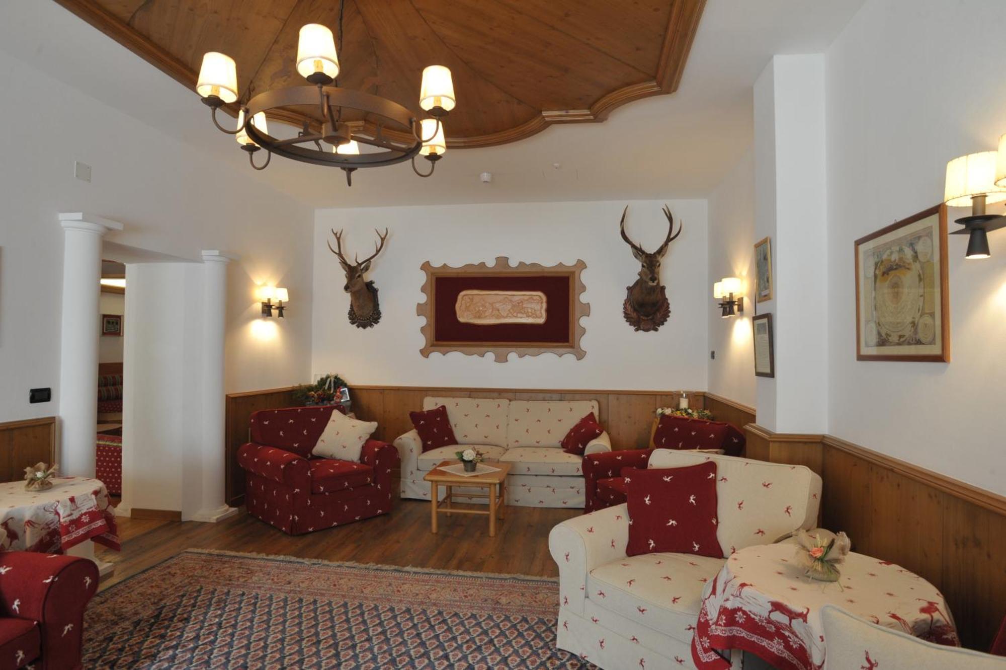 Hotel Alpino Wellness & Spa Peio Fonti Kültér fotó